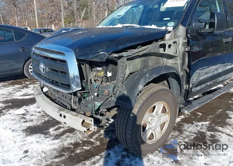 2010 Toyota Tundra Grade 5.7L V8 z USA, uszkodzony, nr VIN 5TFCY5F12AX010492